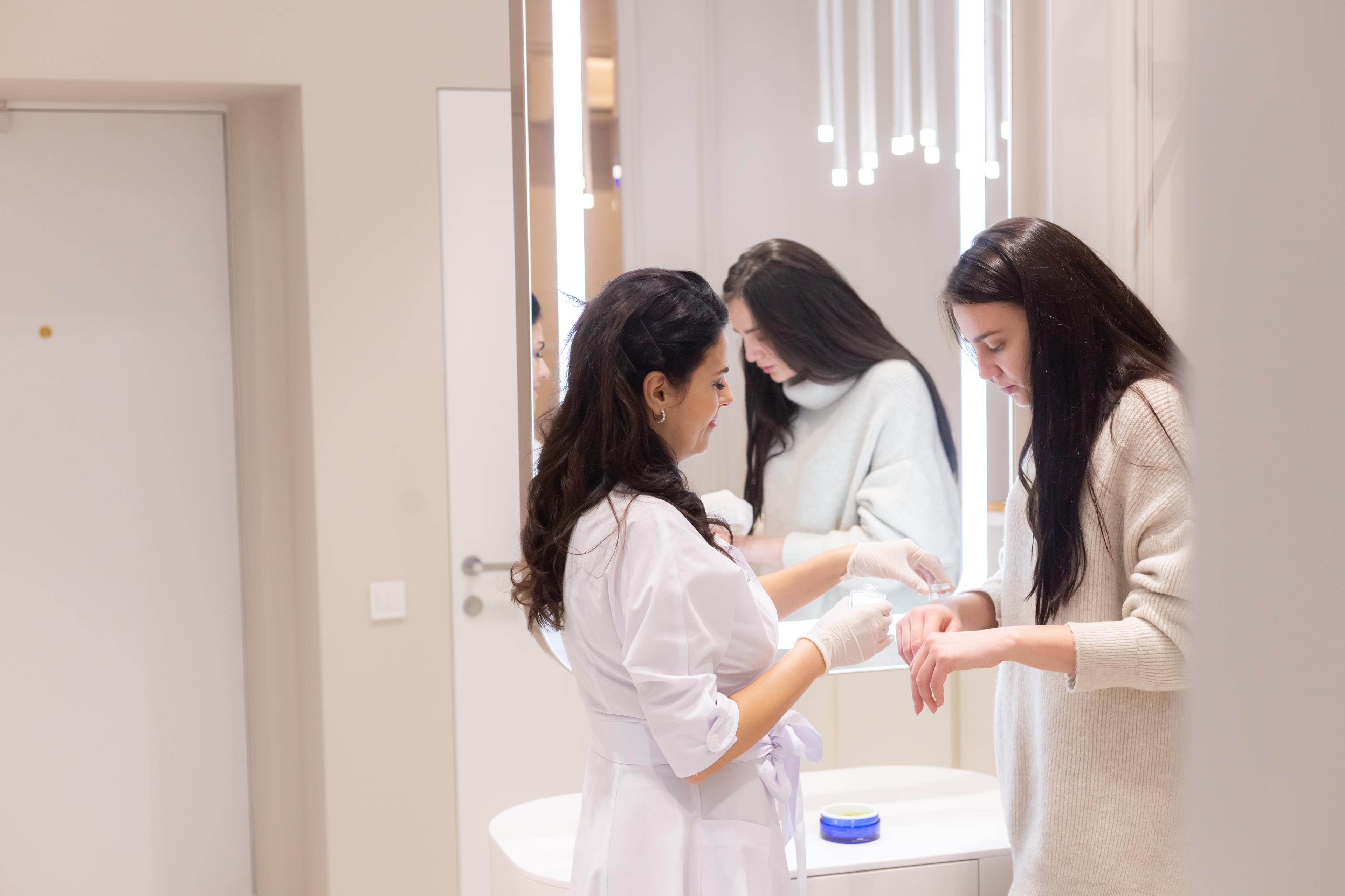 คลินิกเฉพาะทาง